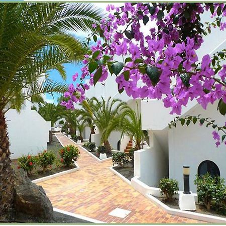 Chromotheraphy Cerca Del Mar Appartement Costa Teguise Buitenkant foto