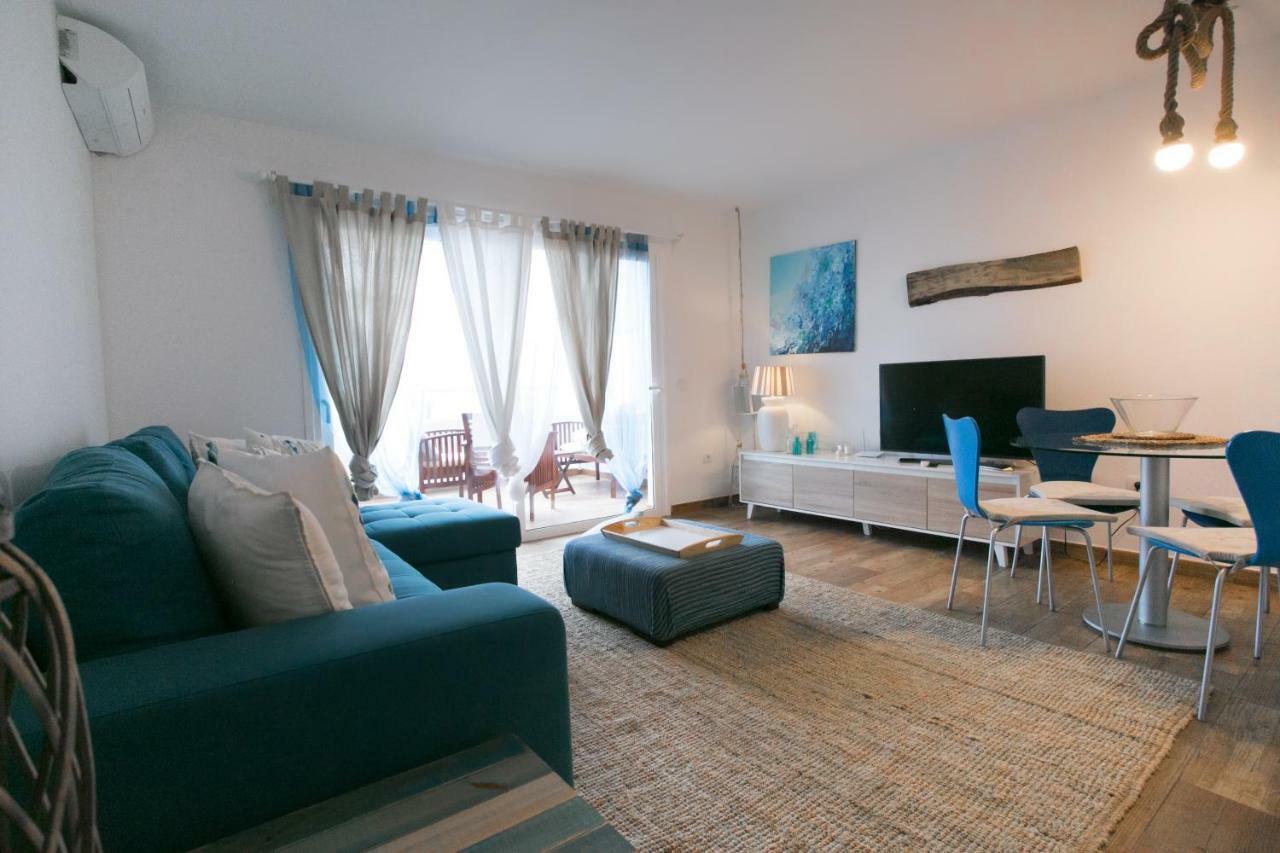 Chromotheraphy Cerca Del Mar Appartement Costa Teguise Buitenkant foto